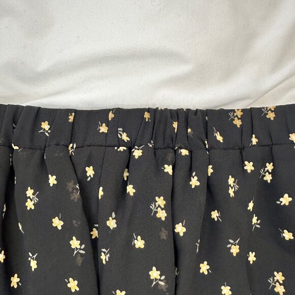 Ditsy Floral Black and Yellow Ruffle Hem Mini Skirt 2XL - Picture 11 of 11